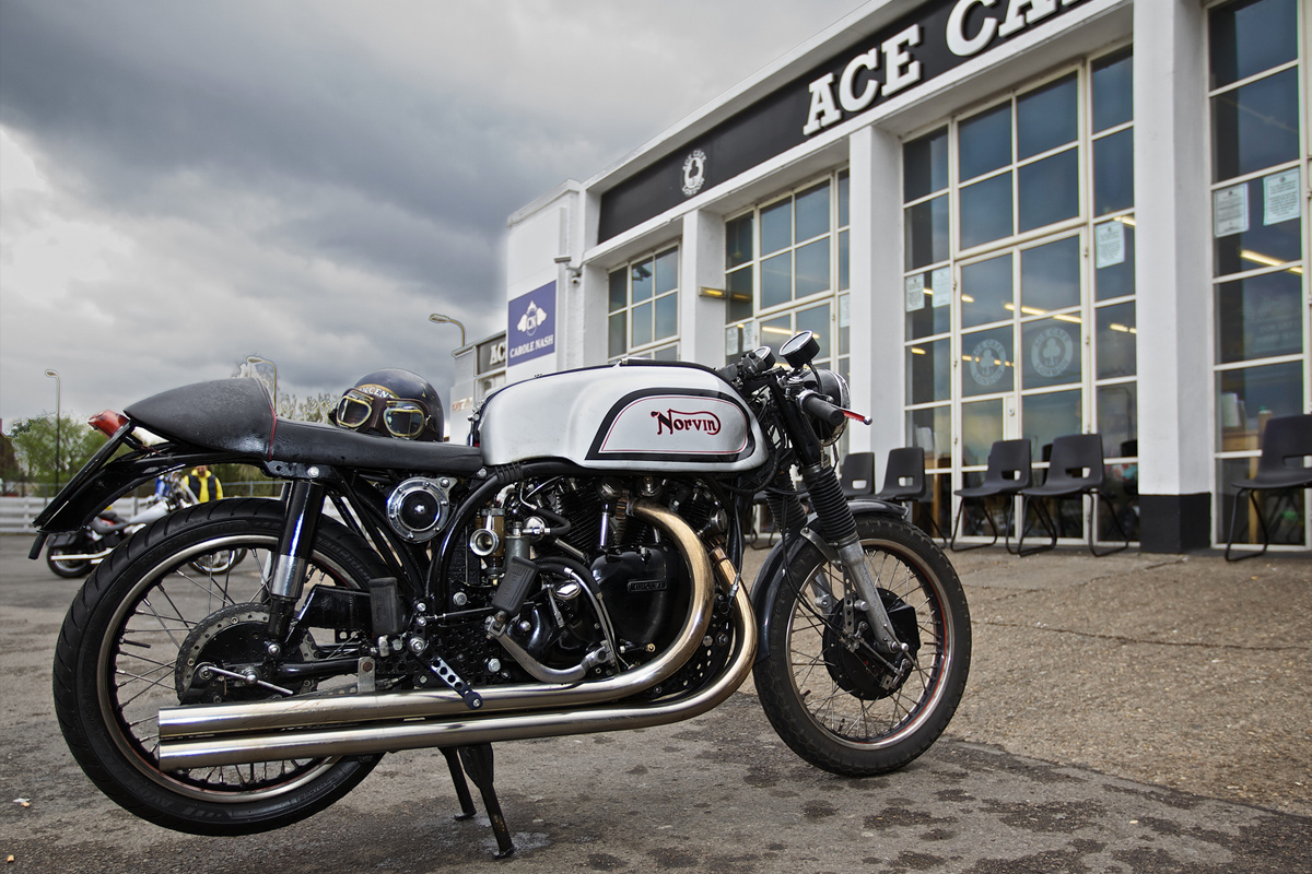 What is a cafe racer?