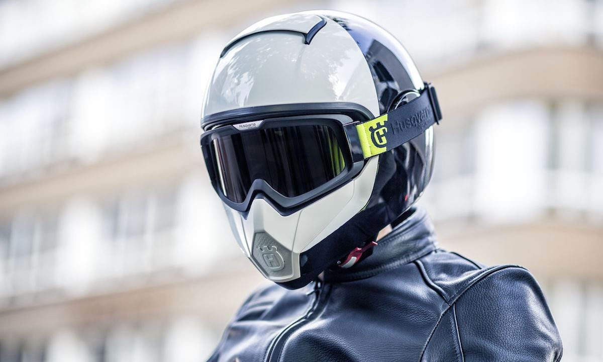 Husqvarna Vitpilen Motorcycle Helmet review