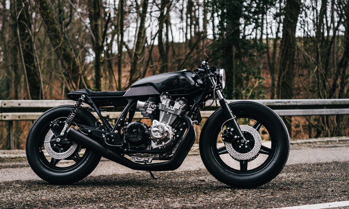 Camber CB900 cafe racer