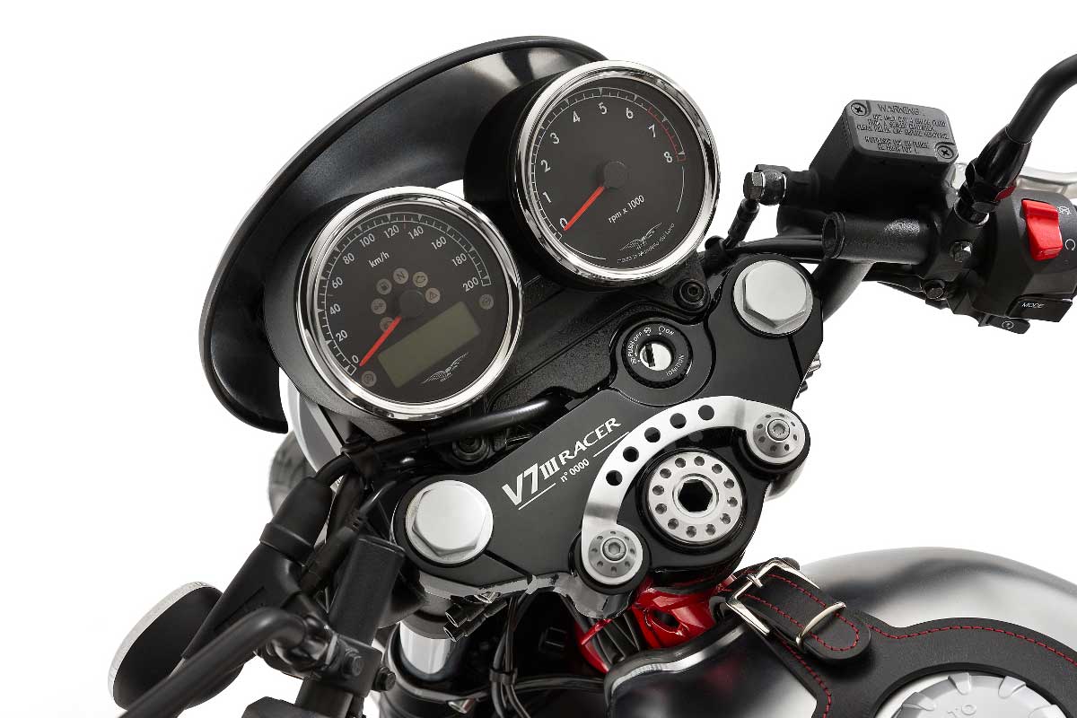 Moto Guzzi V7 Racer