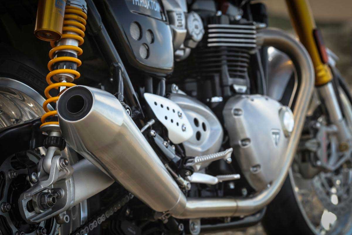 Triumph Thruxton R Review