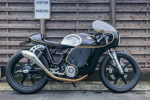 Berrybads Yamaha SR400 cafe racer