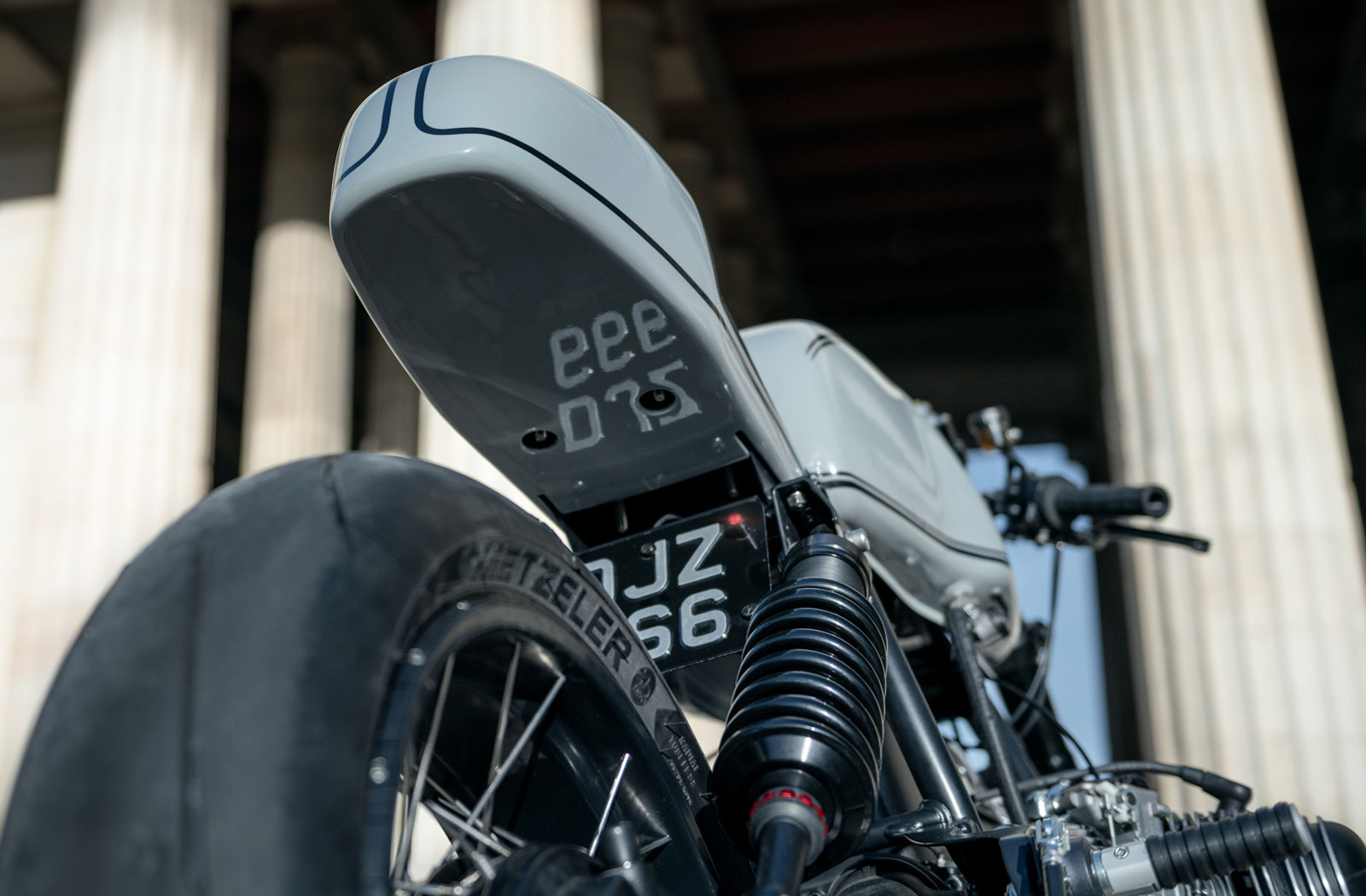 Diamond Atelier BMW R100R Paralever cafe racer