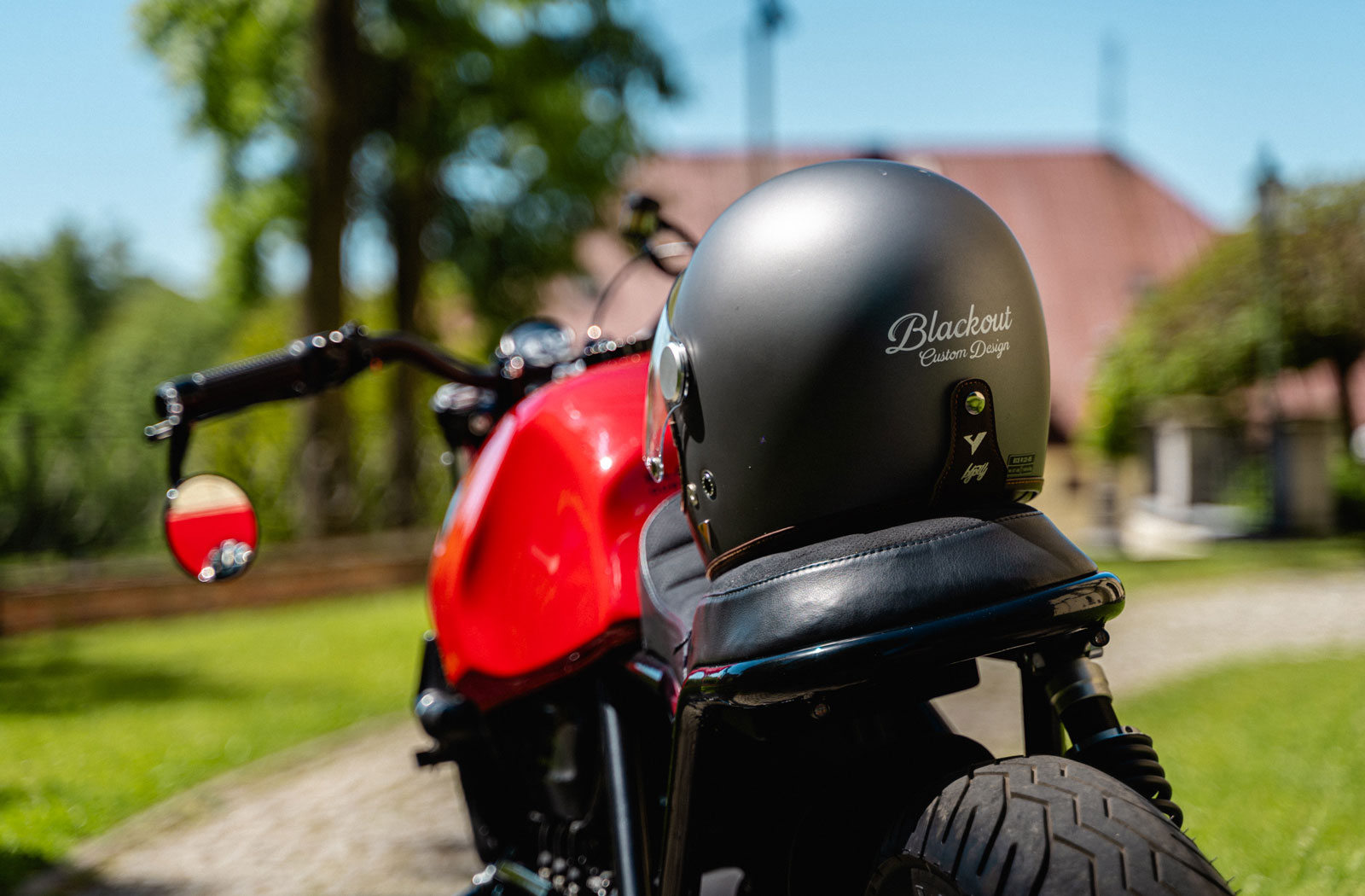 Blackout Customs BMW K100RS cafe racer